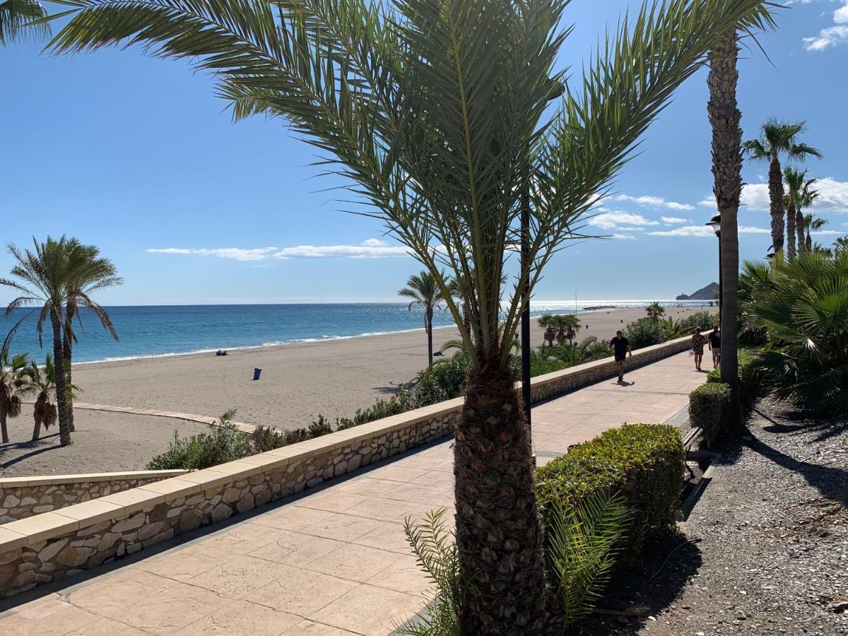 Lovely New Luxery Beach Apartment In Mojacar Playa Next To The Best Beach Exterior photo